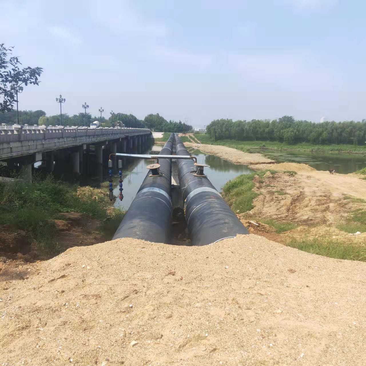 三山西气东输管道施工输油管道清洗